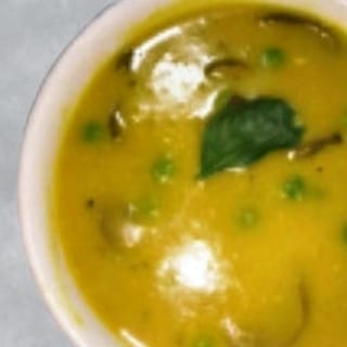 Matar Mushroom Ka Shorba Soup